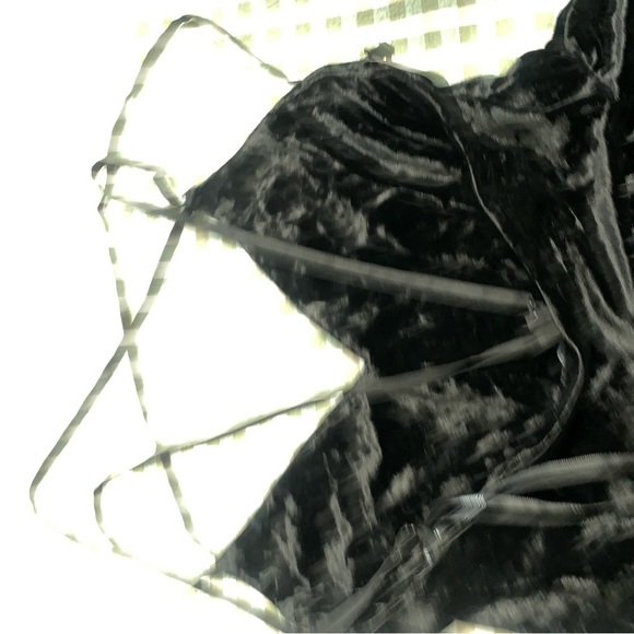 Forever 21 Black Velvet Mini Dress - Picture 3 of 3